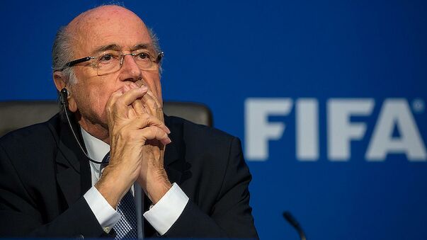 Blatter und Platini bleiben suspendiert