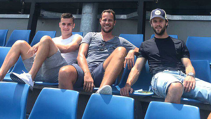 Luissers Fussball Weltreise In Bildungs Karenz Diego Messi Fussball Sonstiges