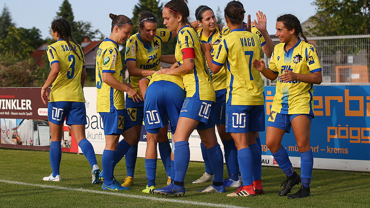 Frauen Bundesliga Skn St Polten Der Grosse Gejagte Fussball