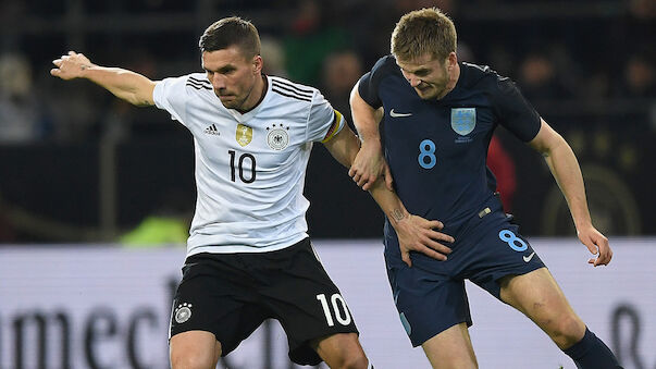 Podolksi-Siegtor beim Abschied gegen England