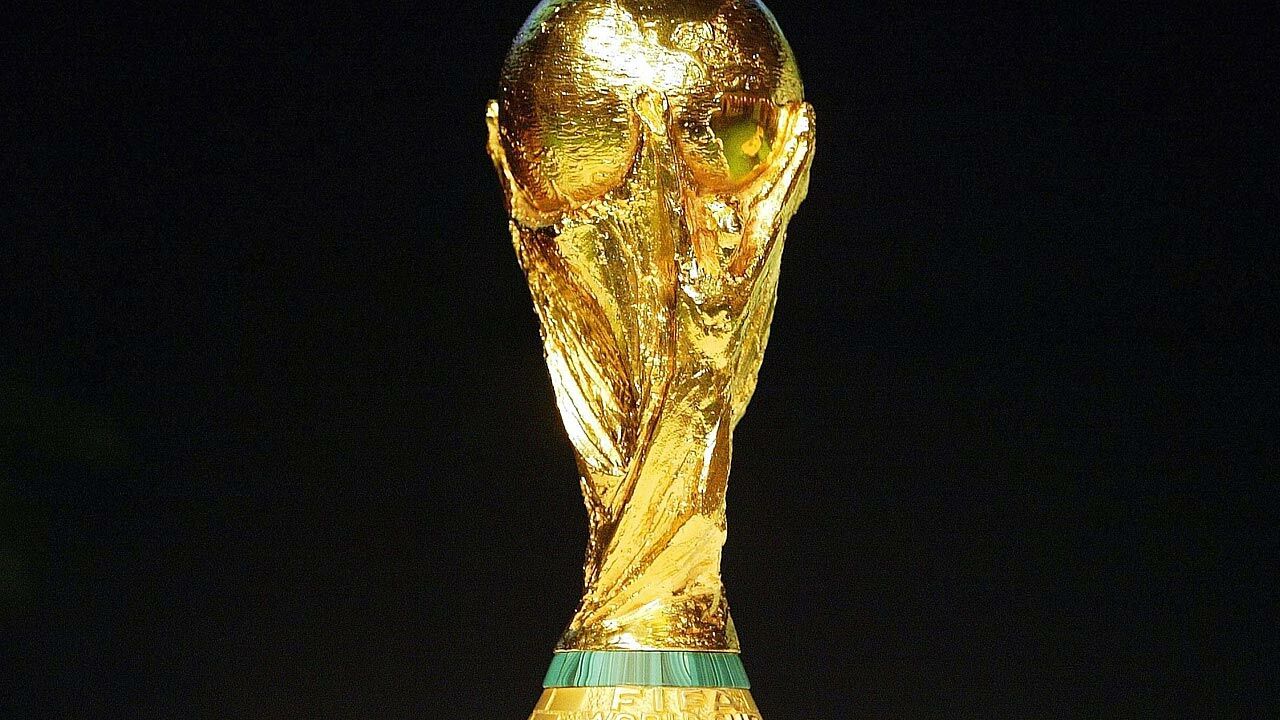 FIFA-Entscheidung über WM-Aufstockung bis Oktober - Fussball - FIFA WM 2018