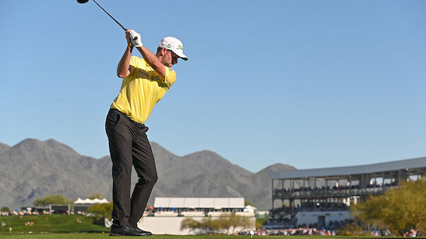 Webb Simpson bezwingt Tony Finau im Stechen