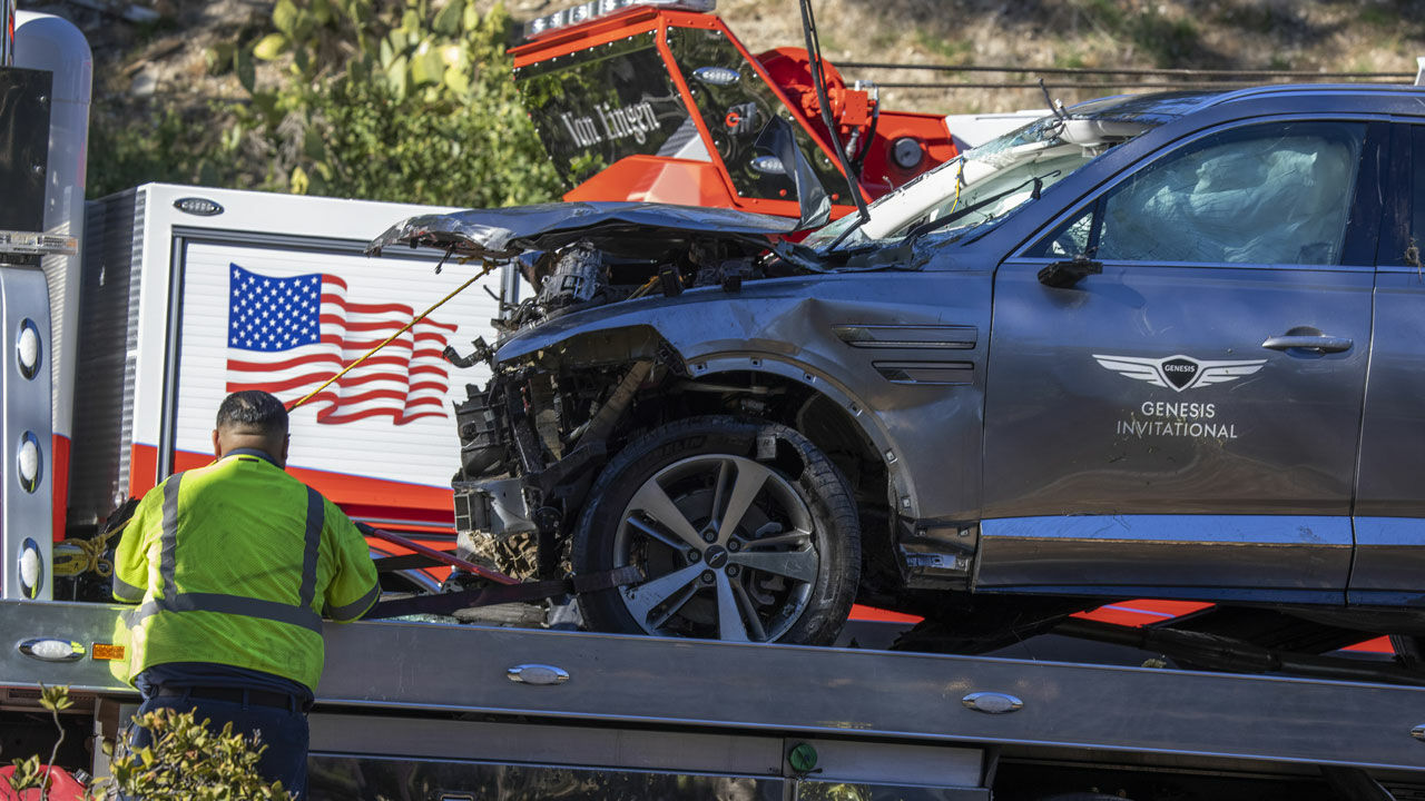 Tiger Woods In Schweren Autounfall In Los Angeles Verwickelt Sport Mix Golf