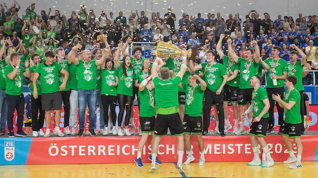 "Haben ein Märchen geschrieben!" Westwien tritt mit Titel ab