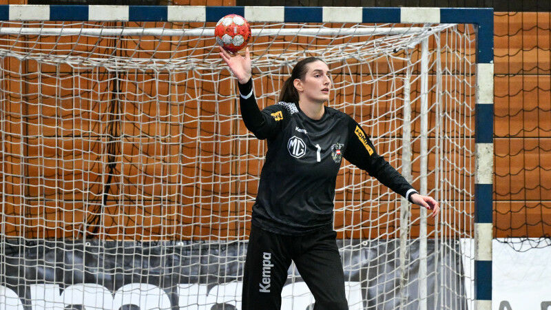 Lena Ivancok (Torfrau)