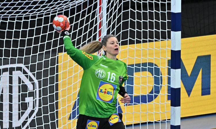 Petra Blazek (Torfrau)