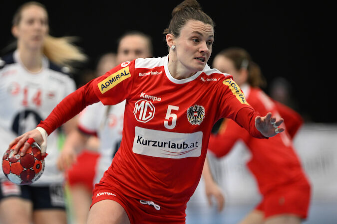 Sonja Frey (Rückraum Mitte)
