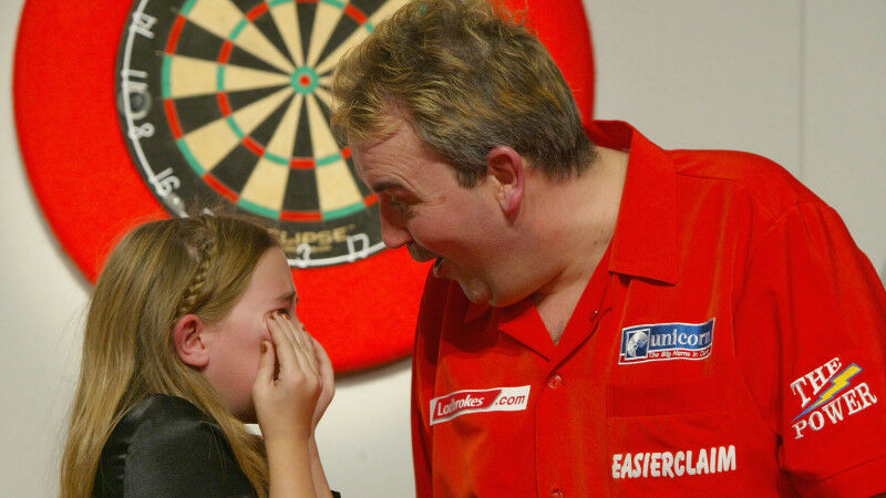 2004: Phil Taylor (ENG/9. WM-Titel)