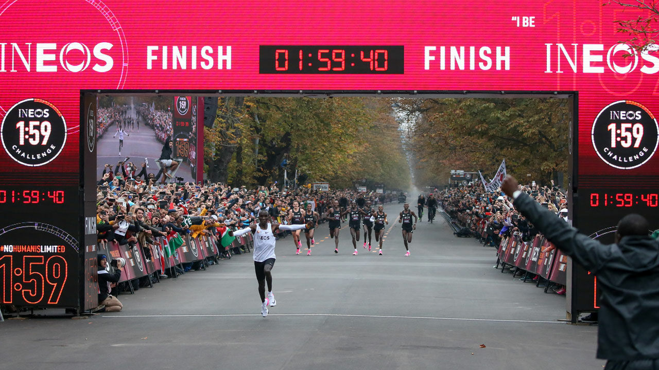 Eliud Kipchoge: Rekord auch unter regulären Bedingungen ...