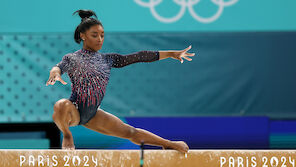 Topstar Biles turnt offenbar mit Verletzung bei Olympia