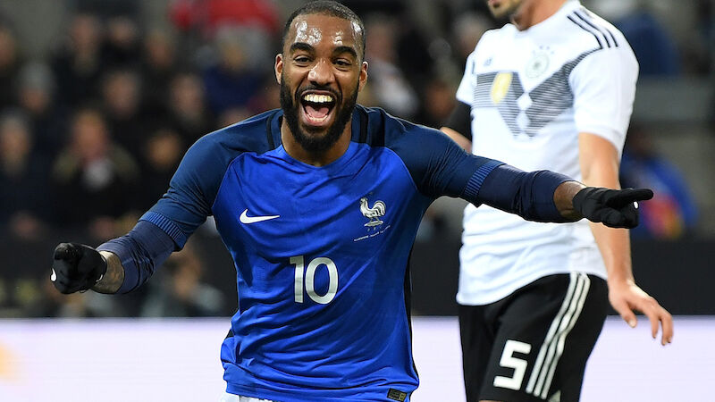 Alexandre Lacazette (33)