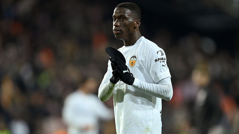 Ilaix Moriba (21)