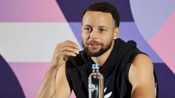 Basketball Superstar Steph Curry mit Wahl Unterstützung