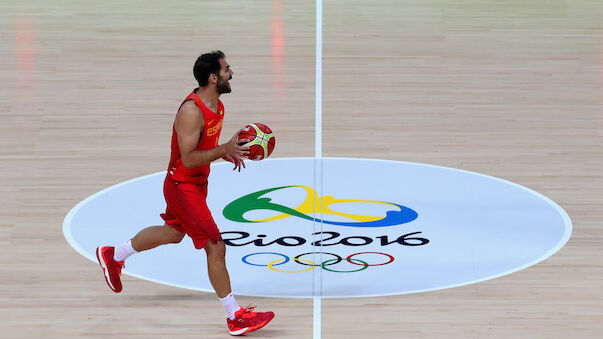 Spaniens Basketballer mühen sich zu erstem Sieg