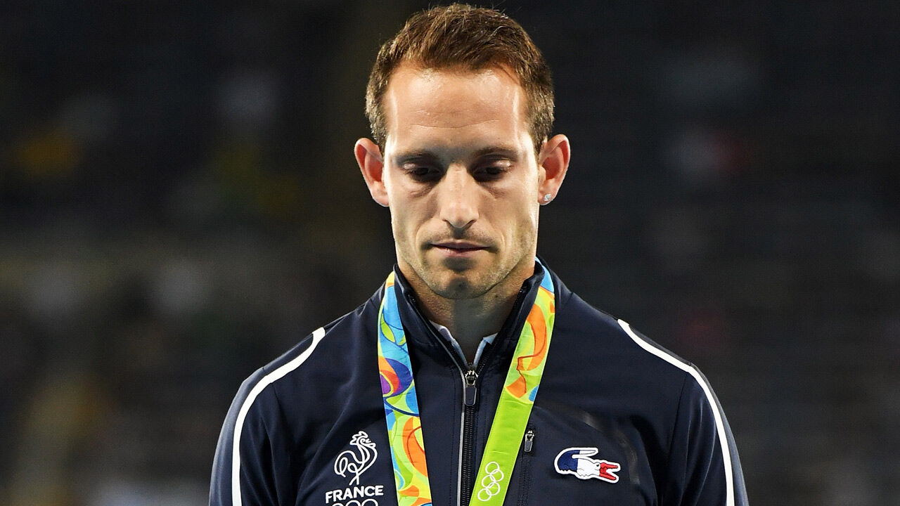 Lavillenie weint bei der Siegerehrung - Sport-Mix ...