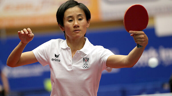 Liu Jia jubelt über Auftaktsieg im Tischtennis