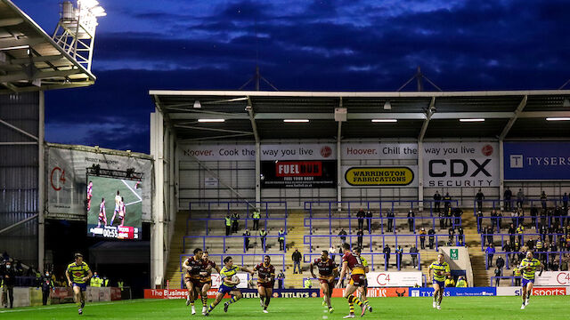 Luke Littler Stadium für einen Tag! Große Ehre für Dart-Star