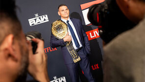 Stadthalle bebt! WWE-Star Gunther siegt und singt Ambros-Hit