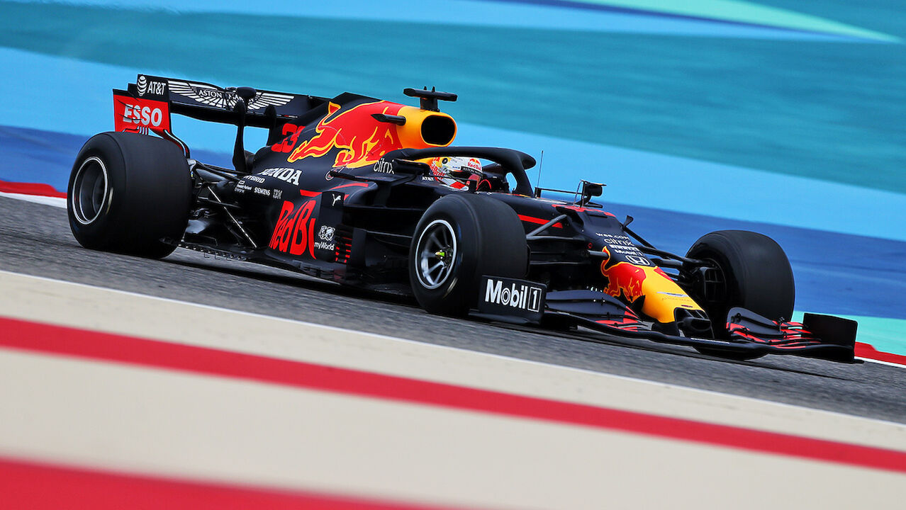 Verstappen im 3. Training in Bahrain vor den Mercedes ...