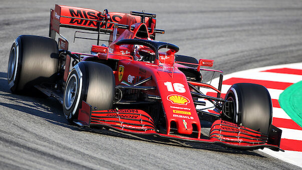 Leclerc fährt mit neuem Ferrari durch Maranello