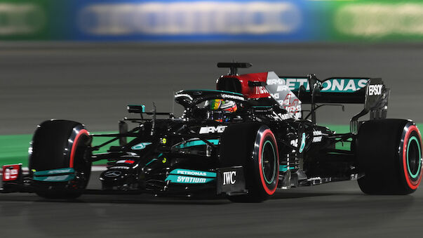 Pole! Lewis Hamilton legt in Katar vor