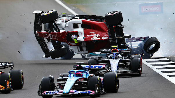 Heftiger Start-Crash in Silverstone