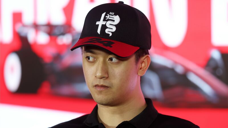 KICK SAUBER - ZHOU GUANYU