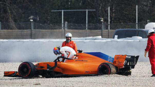 Fernando Alonso startet Testfahrten mit Crash