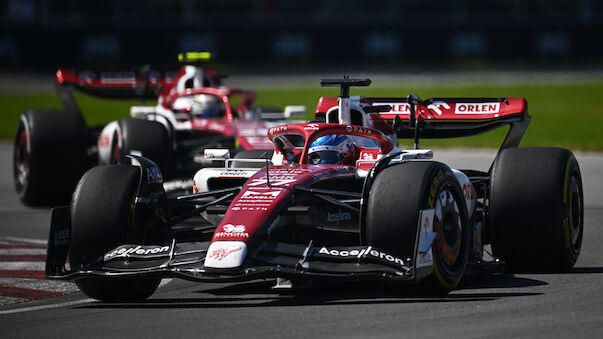 Bottas führt erstes Silverstone-Training an