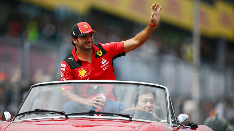 Carlos Sainz (29):