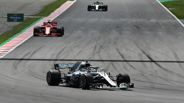 Hamilton gewinnt Spanien-GP, Ferrari patzt