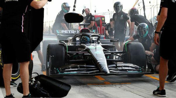Hydraulik stoppt Mercedes am zweiten Formel-1-Testtag früh