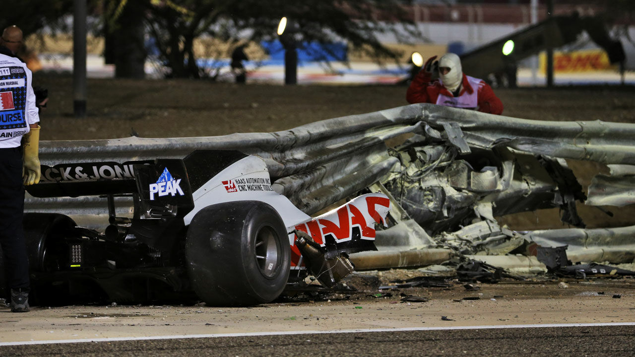 Formel 1 diskutiert nach Grosjeans Horror-Crash Ã¼ber