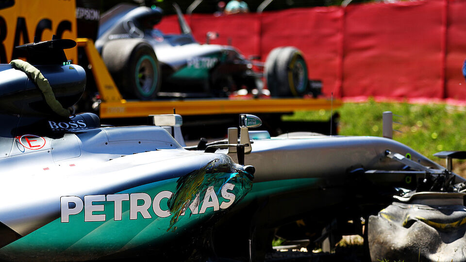 Mercedes Crash Spanien