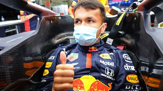 Die Bilder der seltsamen F1-Ankunft