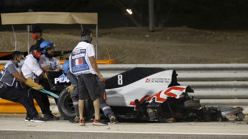 Formel 1 Horror Crash Von Grosjean In Bahrain Motorsport Formel 1