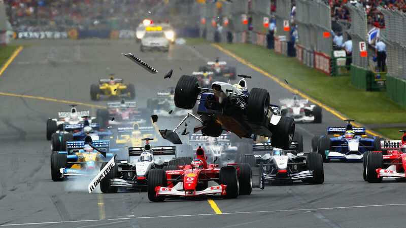 2002: Ralf Schumacher segelt über Barrichello