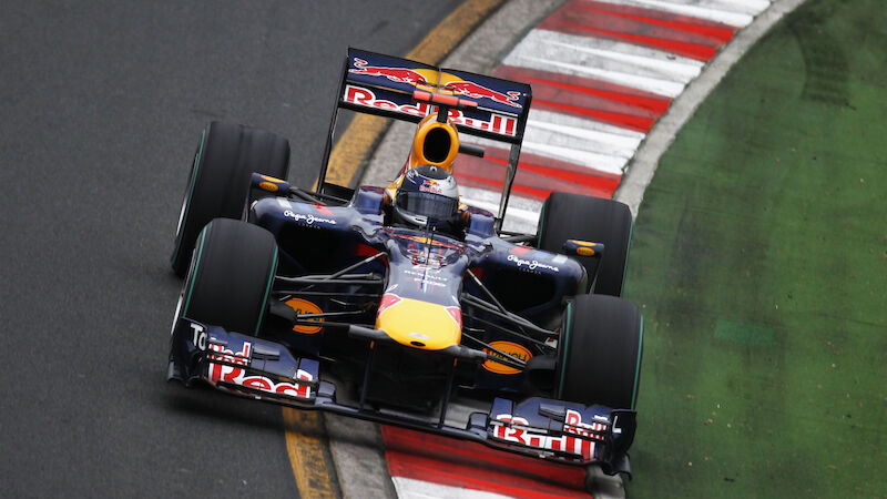 2010: Pechvogel Vettel bei Buttons erstem McLaren-Sieg