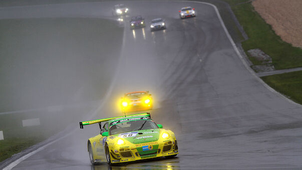 Regen stoppt 24-h-Rennen auf Nürburgring