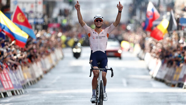 Weltmeister Van der Poel feiert dritten Flandern-Sieg