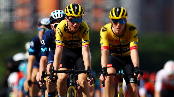 Jumbo-Dominanz mündet in Kuss-Triumph bei Vuelta 