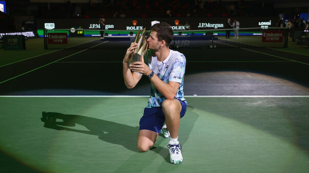 Hurkacz bezwingt Rublev und gewinnt zweiten Masters-Titel