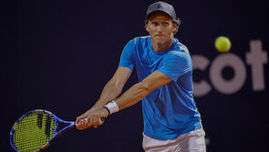 Diego Forlán hat bei seinem Tennis-Debüt keine Chance
