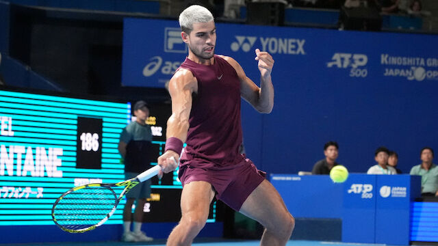 Mit Schreckmoment: Alcaraz zieht ins Tokio-Achtelfinale ein