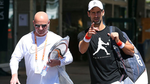 Agassi auch in Wimbledon ein Betreuer von Djokovic