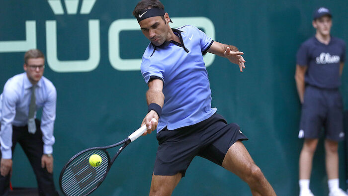 Federer nach Zweisatz-Sieg über Khachanov im Halle-Finale ...