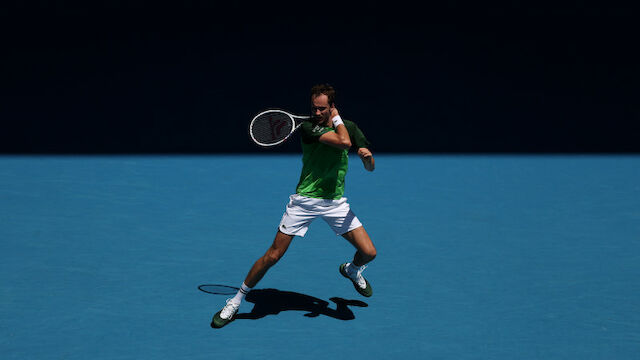 AO: Medvedev und Tsitsipas weiter, Wimbledon-Siegerin out
