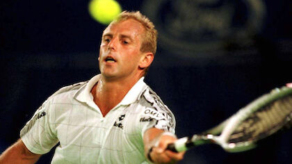1.) Thomas Muster 34 Spiele (23-11)