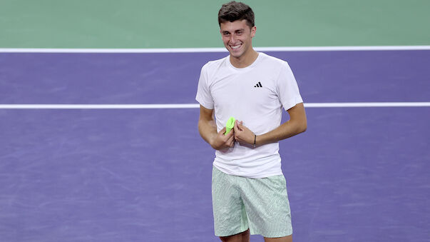 20-jähriger Lucky Loser schmeißt Djokovic raus