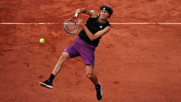 Zverev und Tsitsipas ziehen in 2. Paris-Runde ein